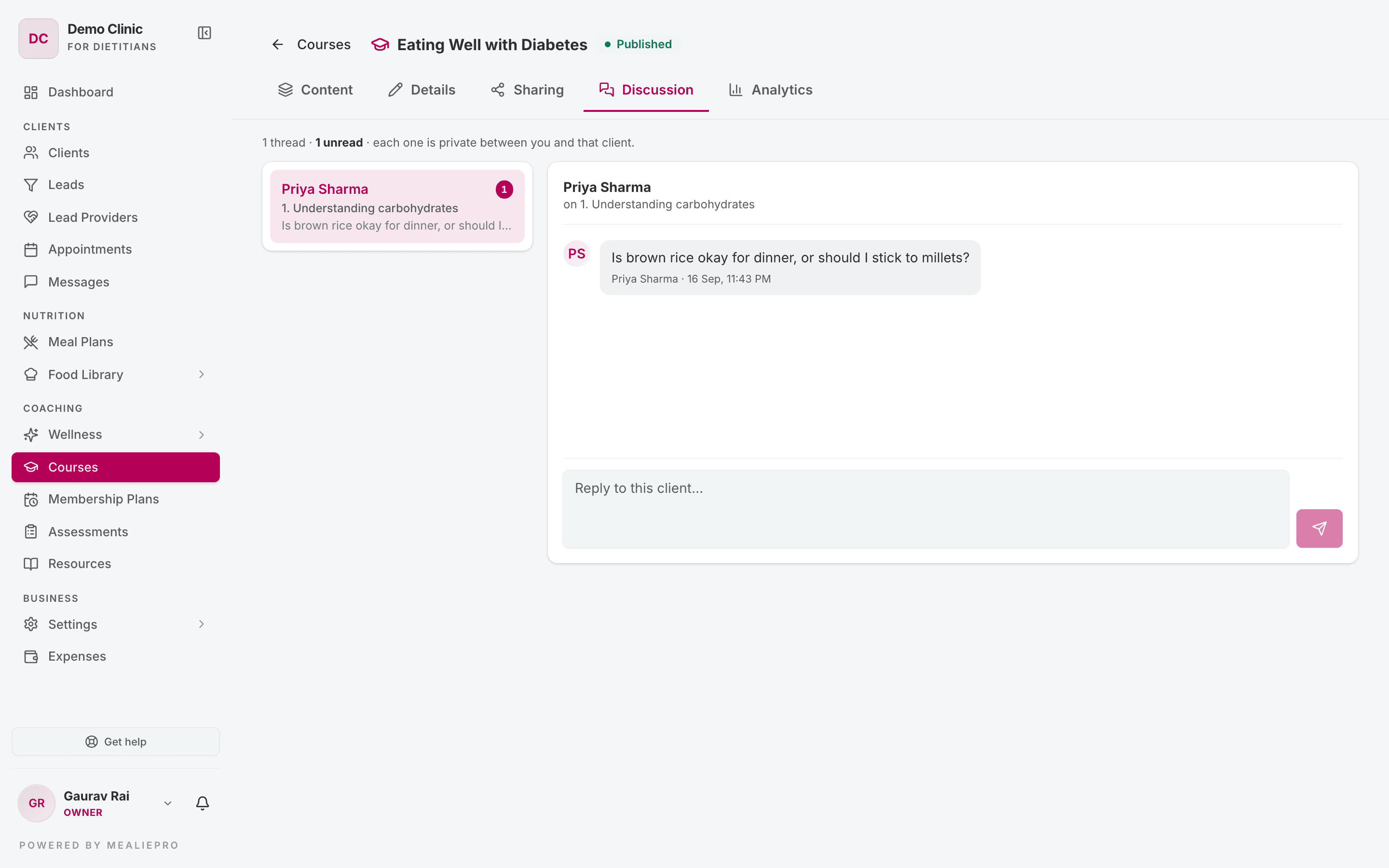 Course builder — Discussion tab